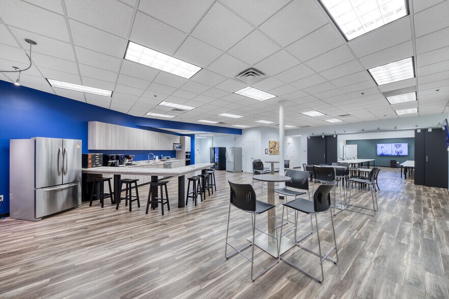 More Photos Of 10 Mansell Ct E, Roswell Unknown For Lease