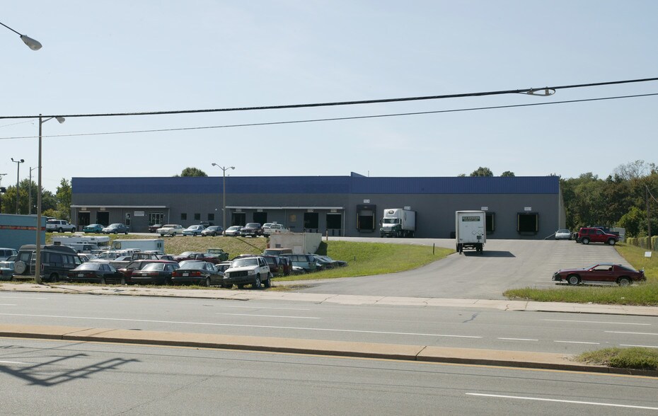 Primary Photo Of 1806 Richmond Hwy, Richmond Distribution For Lease