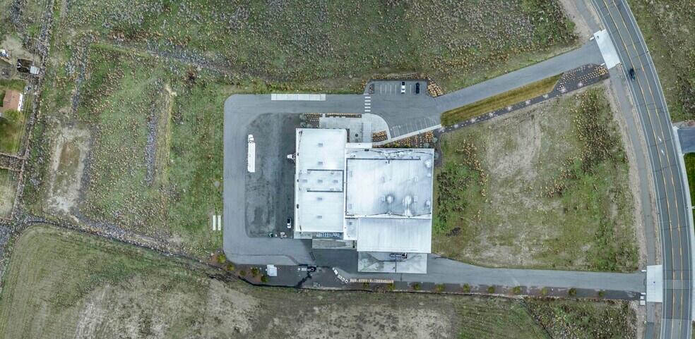 More Photos Of 8060 Keene Rd, West Richland Manufacturing For Sale