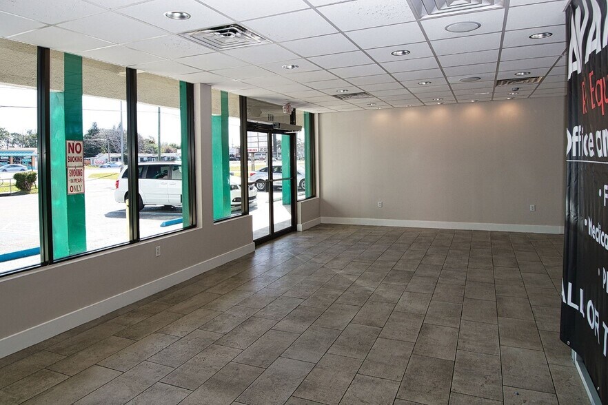 More Photos Of 5623 US Hwy 19, New Port Richey Office For Sale