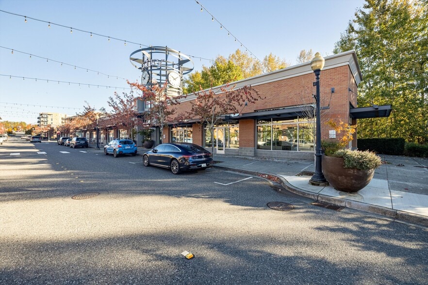 More Photos Of 2900 Woburn St, Bellingham Unknown For Lease