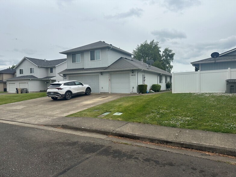 More Photos Of 1625 SE Cortland Ave, Dallas Multifamily For Sale