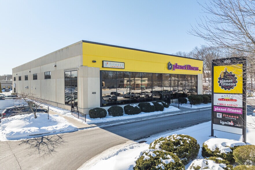 Primary Photo Of 469 E Main St, Branford Freestanding For Sale