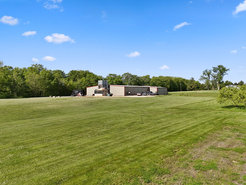 Primary Photo Of 29 Red Oak Rd, High Hill Manufacturing For Sale
