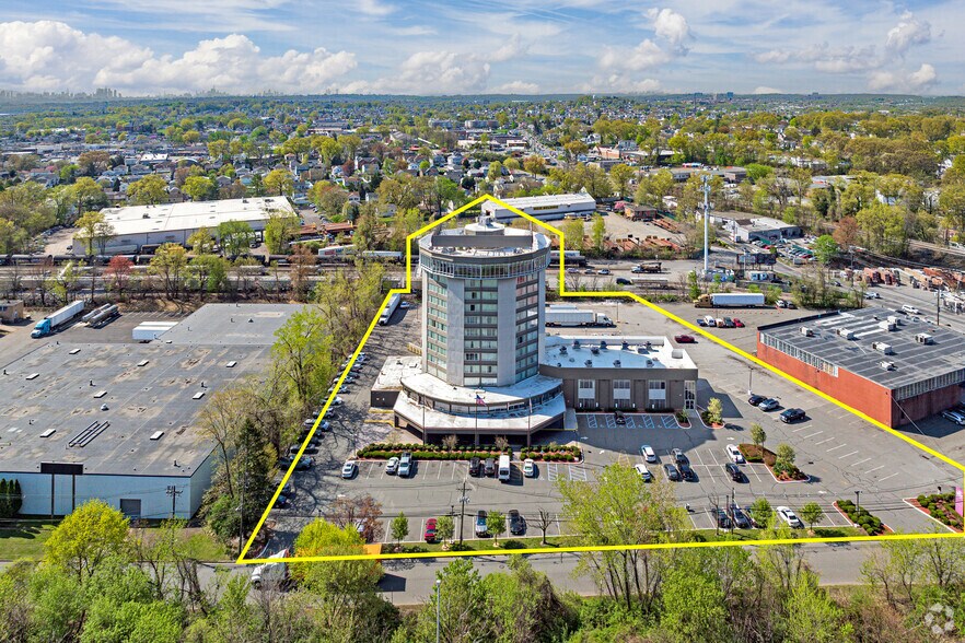 More Photos Of 50 Kenny Pl, Saddle Brook Hospitality For Sale