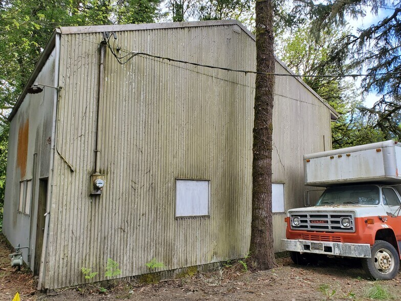 More Photos Of 5394 Salmon River Hwy, Otis Light Manufacturing For Sale