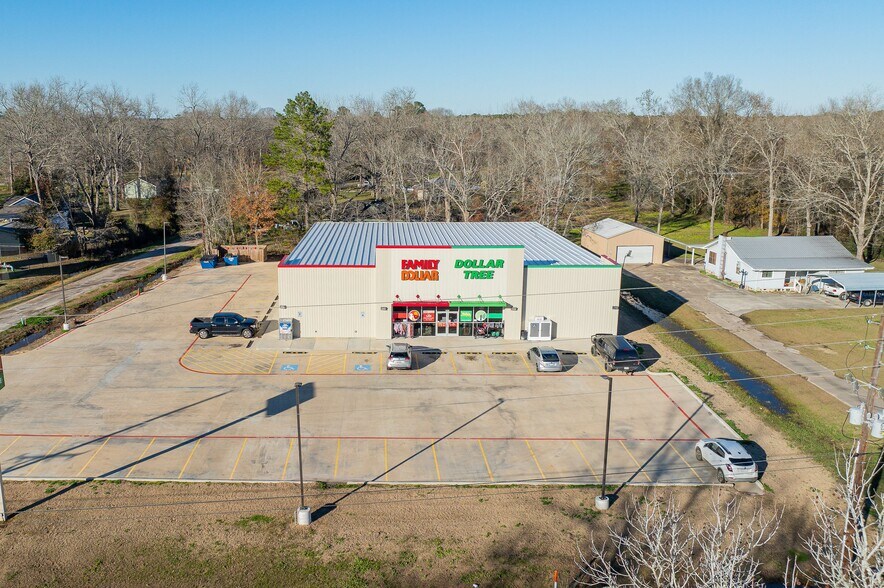 More Photos Of 9343 2nd St, Batson Freestanding For Lease