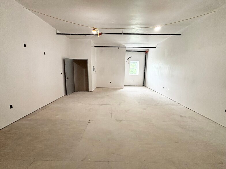 More Photos Of 1130 Eastern Ave, Malden Warehouse For Lease