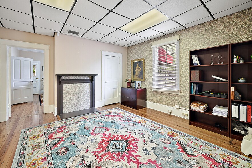 More Photos Of 324 N Texas Ave, Tavares Office For Lease