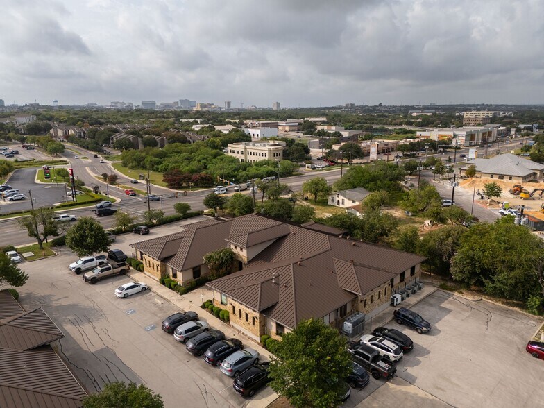 More Photos Of 10007 Huebner Rd, San Antonio Medical For Sale