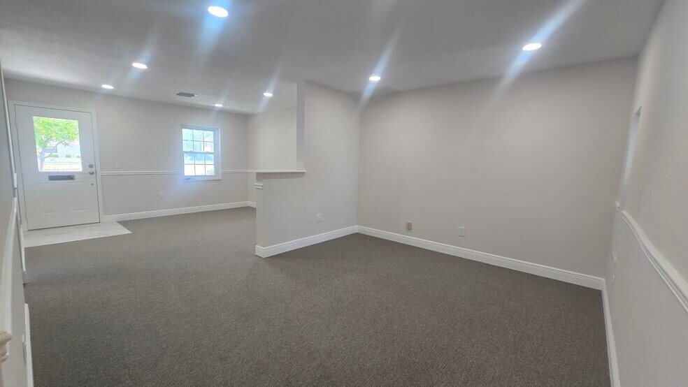 More Photos Of 2300 W Bay Dr, Largo Medical For Lease