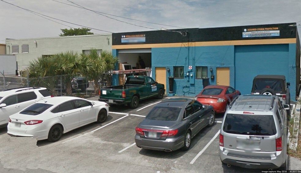 Primary Photo Of 319 SW 13th Ave, Pompano Beach Light Distribution For Lease