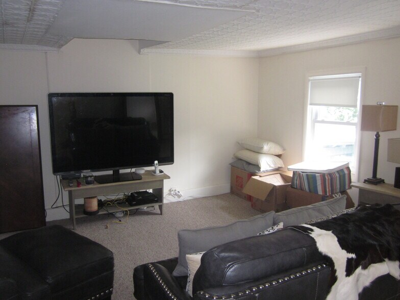 More Photos Of 360 Western Hwy, Tappan Apartments For Sale