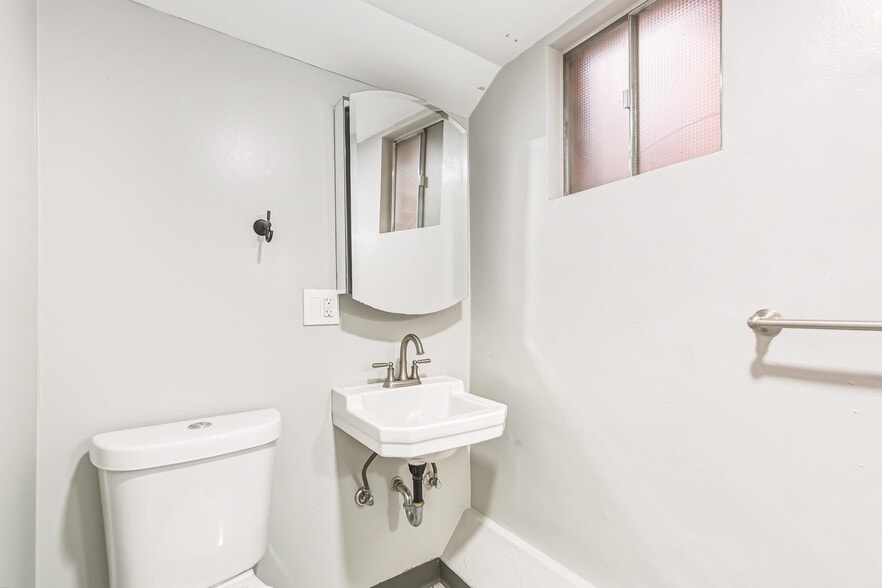 More Photos Of 1360 Franklin St, Denver Apartments For Sale