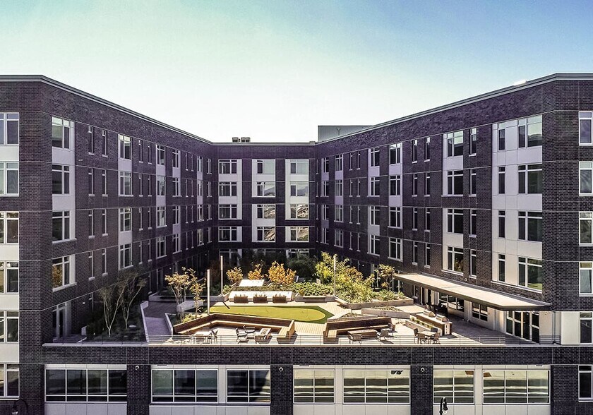More Photos Of 700 Waterfront Way, Vancouver Apartments For Lease