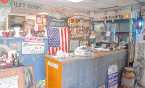 More Photos Of 2530-2534 US Route 9W, Ravena Showroom For Sale