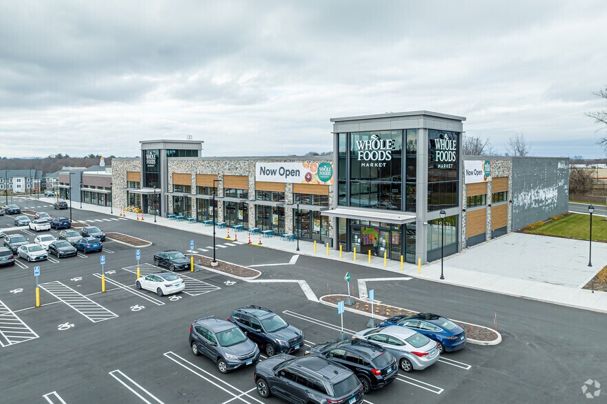 More Photos Of 600 Evergreen Way, South Windsor Unknown For Lease