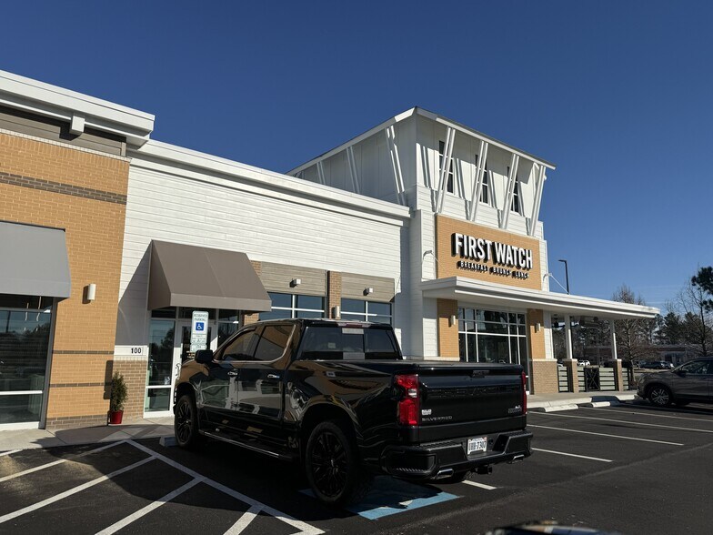 More Photos Of 3090-3098 Godwin Blvd, Suffolk Storefront Retail Office For Sale