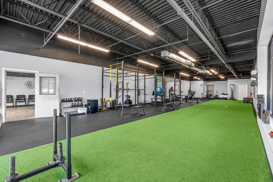 More Photos Of 781 Brick Blvd, Brick General Retail For Lease