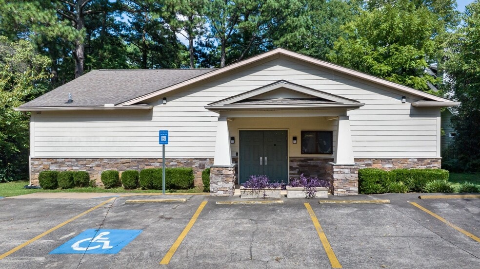 More Photos Of 1184 Davis Pl NW, Atlanta Religious Facility For Sale