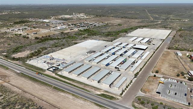 More Photos Of 102 Camino Nuevo, Laredo Warehouse For Sale