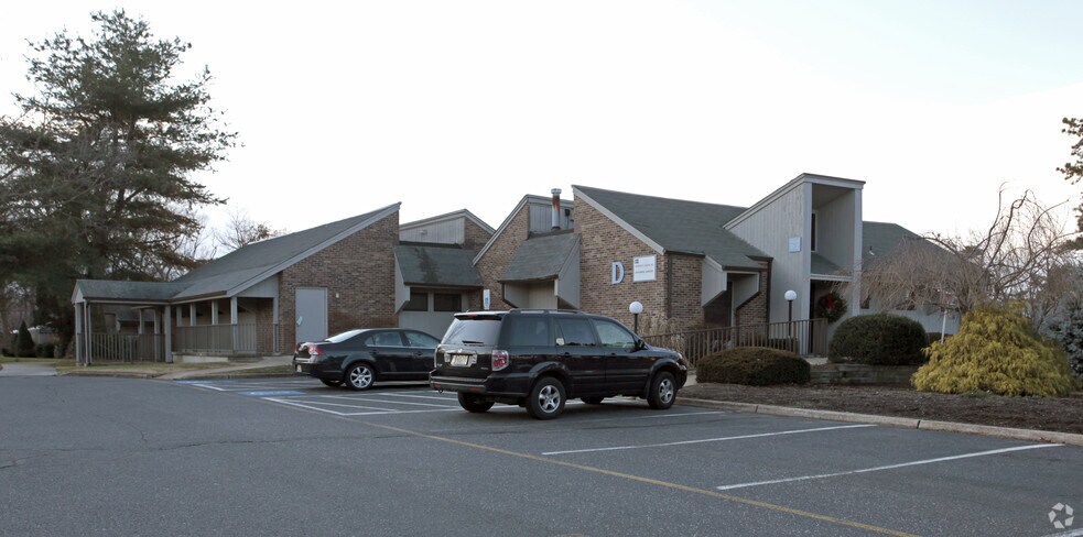 Primary Photo Of 210-216 Jack Martin Blvd, Brick Medical For Lease