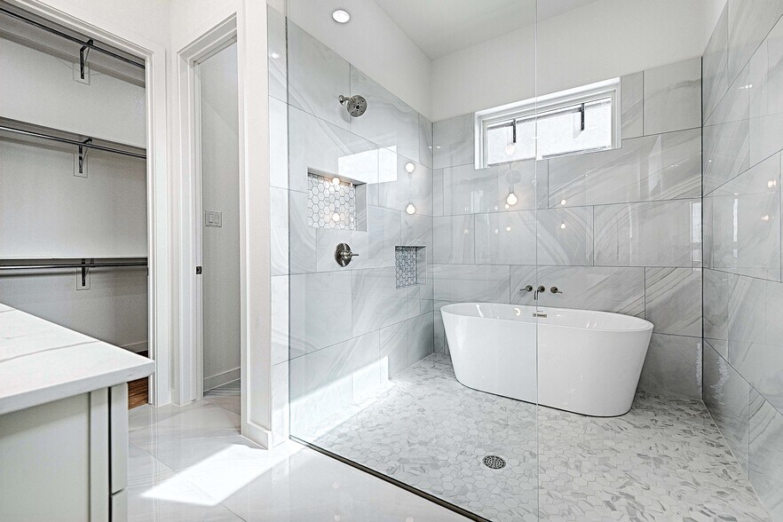 More Photos Of 4739 Gretna St, Dallas Apartments For Sale