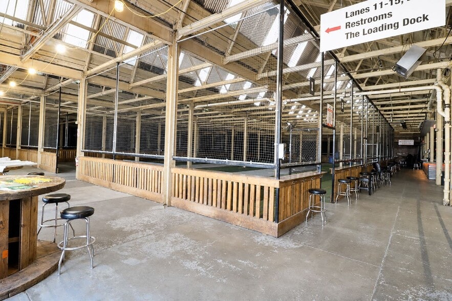 More Photos Of 3901 Christopher St, Hamtramck Manufacturing For Lease