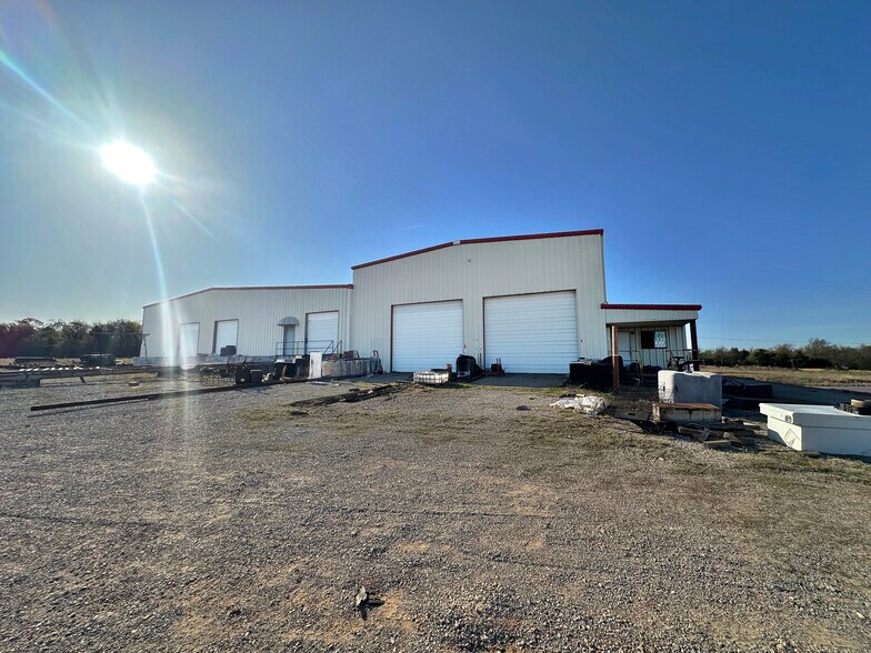 More Photos Of 2900 Plant Dr, Choctaw Warehouse For Sale