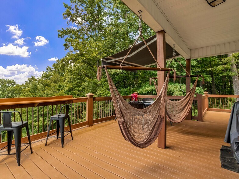 More Photos Of 127 Deer Hill Ln, Weaverville Specialty For Sale