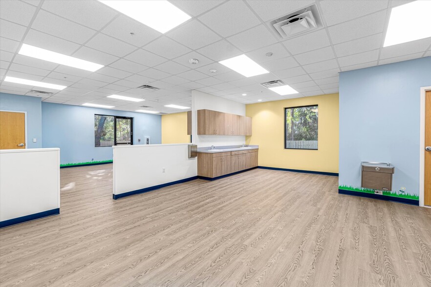 More Photos Of 481 Shores Blvd, Saint Augustine Daycare Center For Lease
