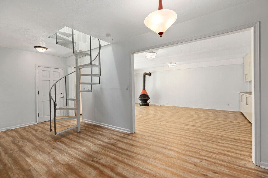 More Photos Of 2749 S Sepulveda Blvd, Los Angeles Multifamily For Sale