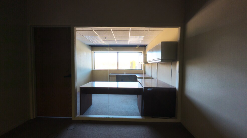 More Photos Of 2450 Marion Rd SE, Rochester Telecom Hotel Data Hosting For Lease