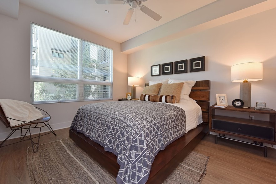 More Photos Of 7350 E Stetson Dr, Scottsdale Apartments For Lease