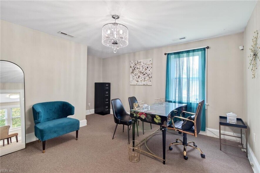 More Photos Of 2456 Ballentine Blvd, Norfolk Flex For Sale