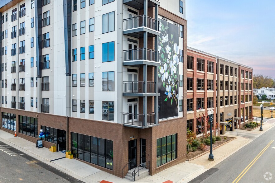 More Photos Of 25 Barbrick Ave SW, Concord Apartments For Lease