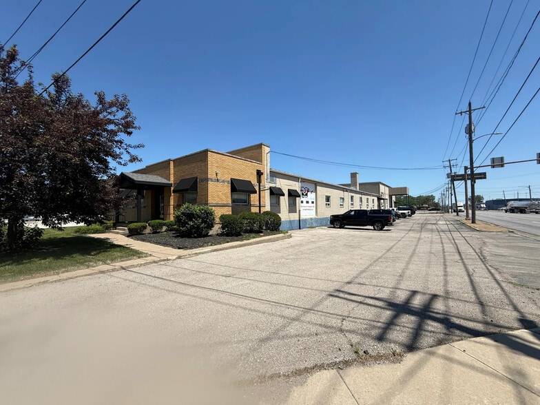 More Photos Of 2 N Westwood Ave, Toledo Manufacturing For Sale