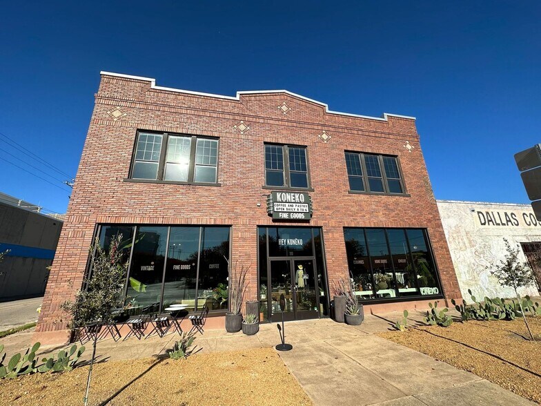 More Photos Of 3901 Main St, Dallas Showroom For Lease