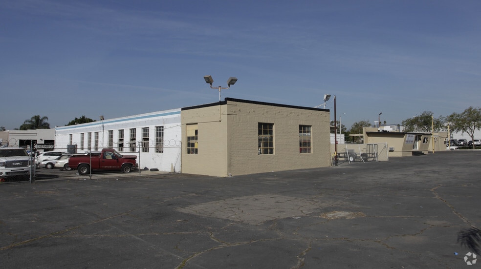 More Photos Of , San Fernando General Retail For Sale