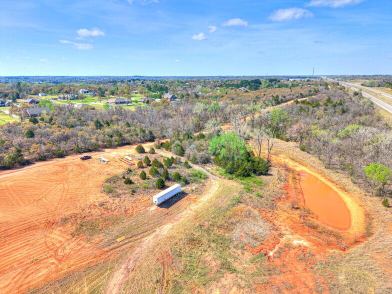 More Photos Of 6625 S Hiwassee Rd, Oklahoma City Showroom For Sale