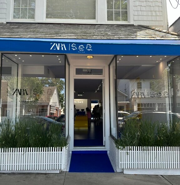 More Photos Of 52 Jobs Ln, Southampton Storefront For Lease