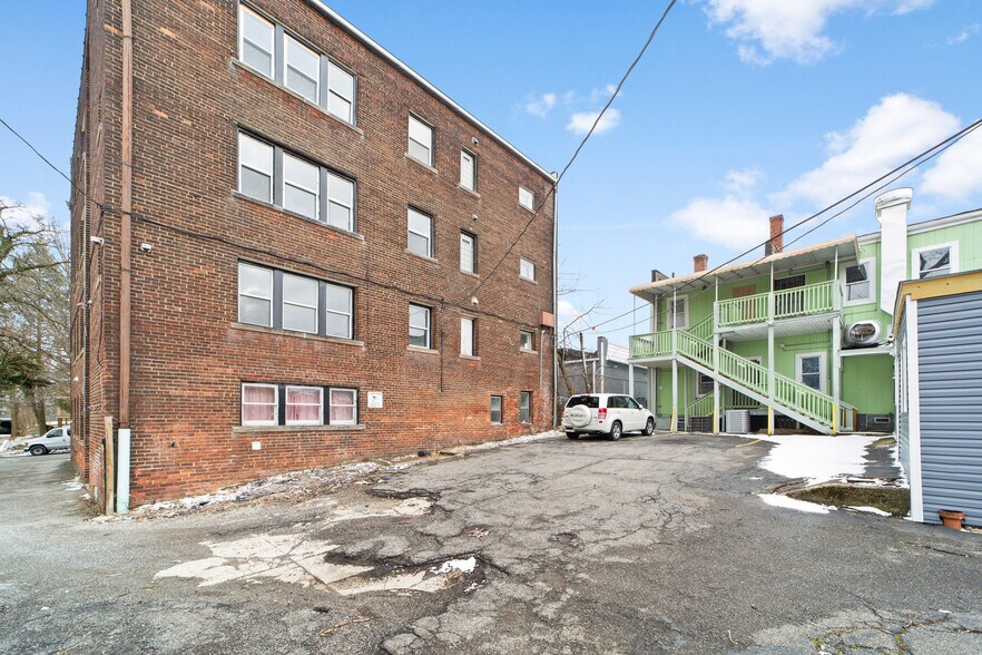 More Photos Of 1690 Eddington Rd, Cleveland Heights Apartments For Sale
