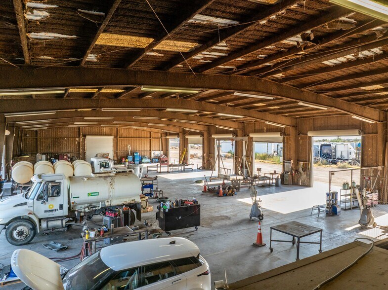 More Photos Of 397 E Evan Hewes Hwy, El Centro Auto Repair For Sale