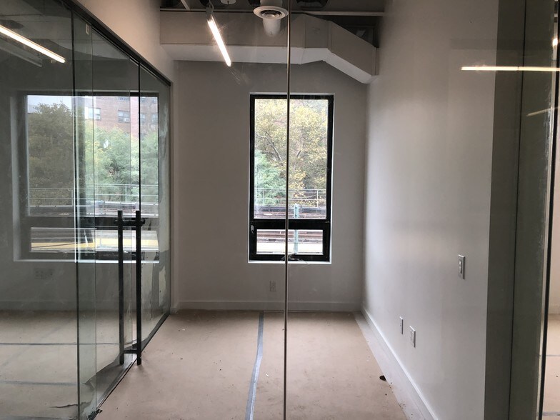 More Photos Of 839 Broadway, Brooklyn Freestanding For Lease