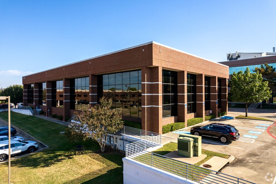 More Photos Of 3900 American Dr, Plano Medical For Sale