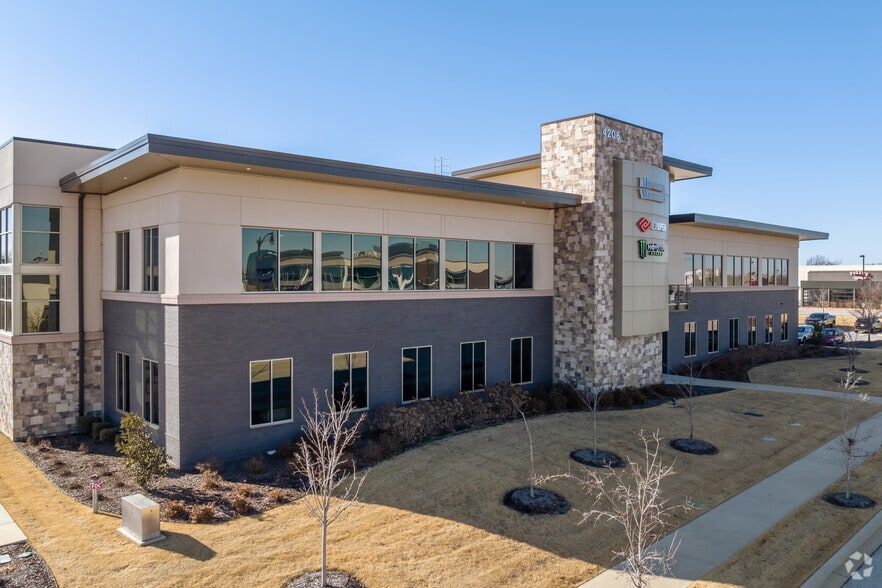 More Photos Of 4301 S JB Hunt Dr, Rogers Unknown For Lease