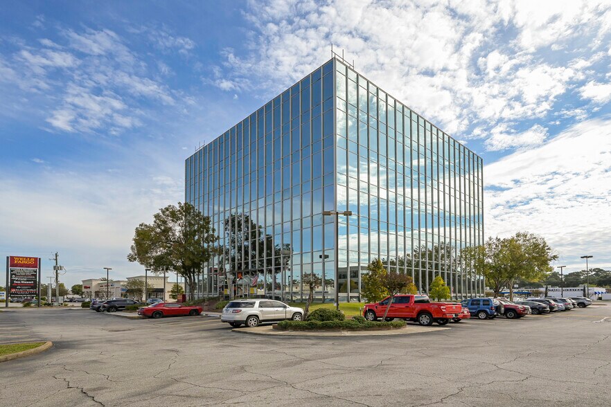 More Photos Of 5625 Cypress Creek Pky, Houston Office For Sale
