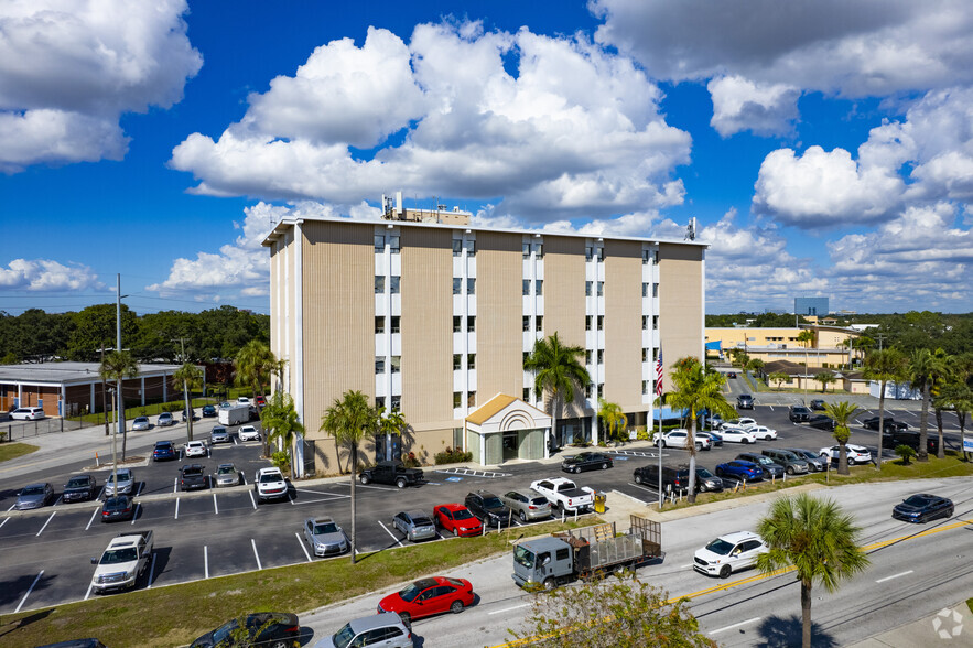 Primary Photo Of 3825 Henderson Blvd, Tampa Office For Lease