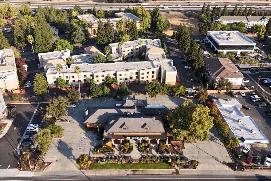 More Photos Of 11275 Folsom Blvd, Rancho Cordova Restaurant For Lease