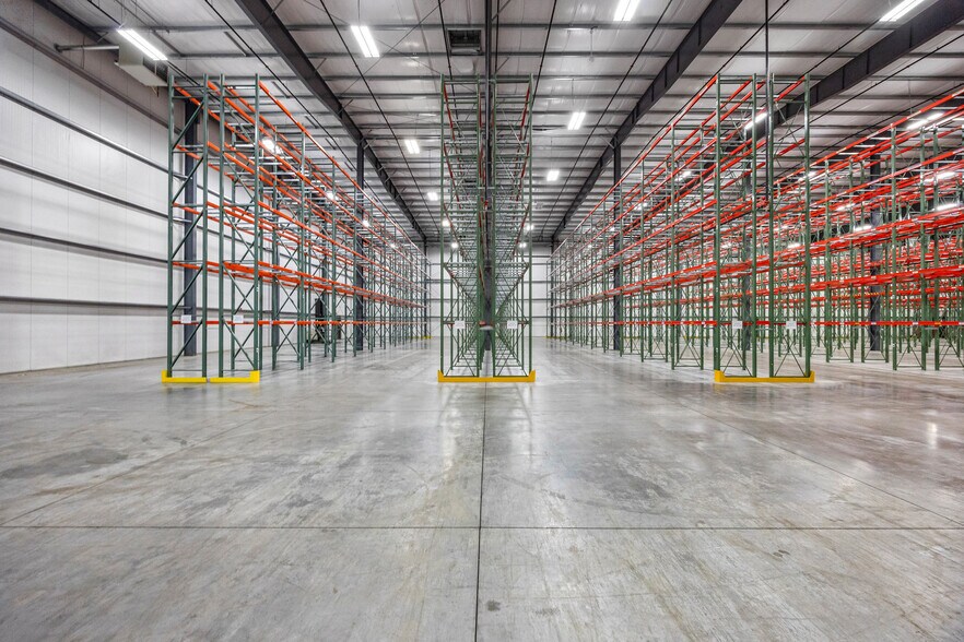More Photos Of 80 Davis Pky, Clyde Warehouse For Sale